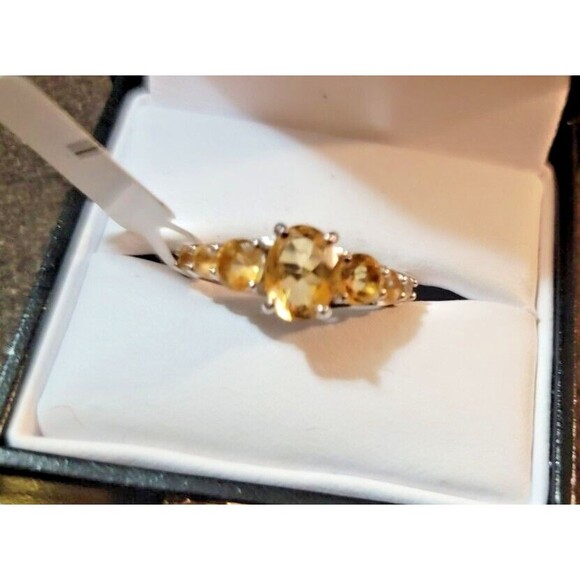 Cushion cut center Citrine gemstone w 6 faceted Sterling Silver, 9.5 - Picture 8 of 12